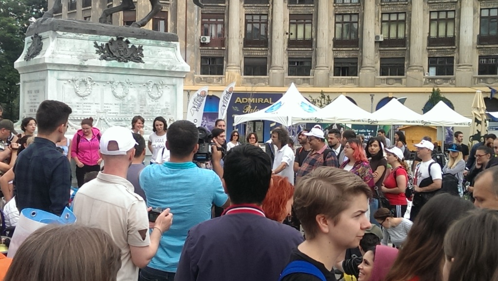 MITING: “FĂRĂ bord URĂ”, “Oprescu nu uita, Capitala nu-i a ta!”, mesajele transmise de participanți (Galerie FOTO)