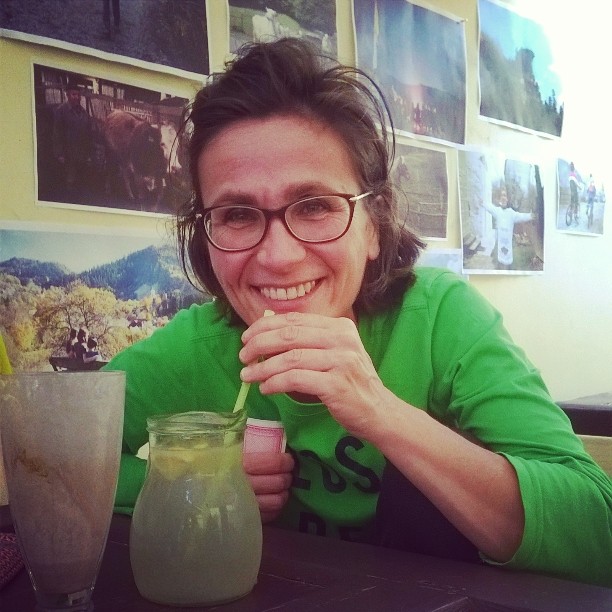 IMPLICARE. Roșia Montană a pornit prin țară: vineri la Alba, sâmbătă la Turda, joi ajunge la București. Inclusiv cu sirop de afine sau țuică de la Eugen David (GALERIE FOTO)