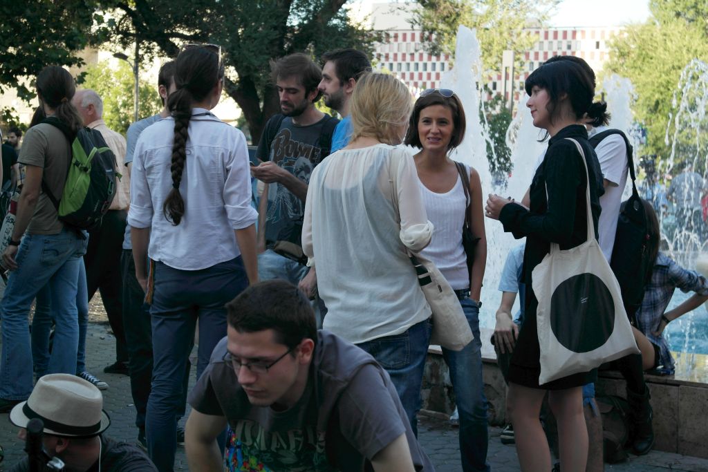 București, Piața Universității: “Ponta, Dragnea și ai lui sunt unealta Dracului”. VIDEO ȘI GALERIE FOTO