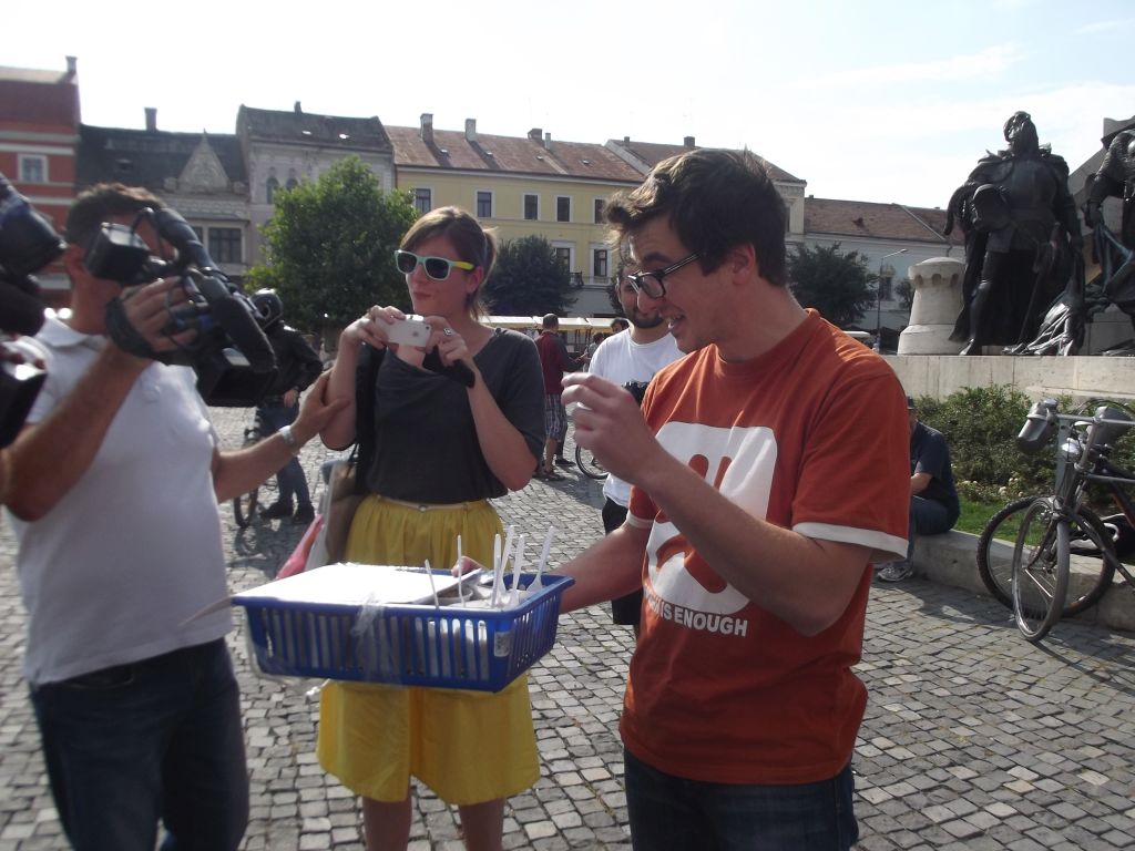 CLUJ, Piața Unirii. Colivă pentru statul de drept. Opriți Monta cu Ponta. GALERIE FOTO