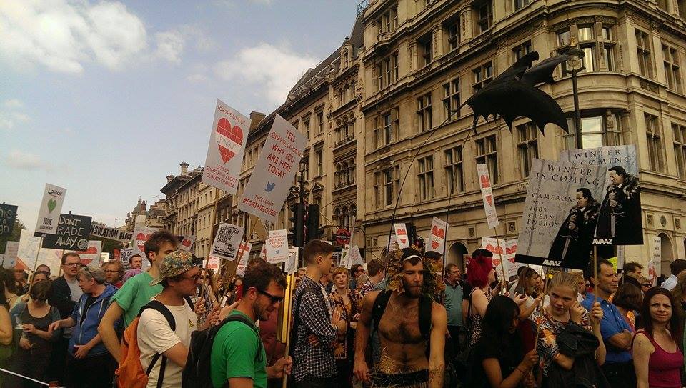 PROTEST pentru istoria omenirii: 400.000 de oameni în stradă la New York. Români la protestele de la Paris și Londra (GALERIE FOTO)