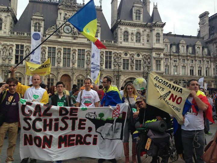 PROTEST pentru istoria omenirii: 400.000 de oameni în stradă la New York. Români la protestele de la Paris și Londra (GALERIE FOTO)