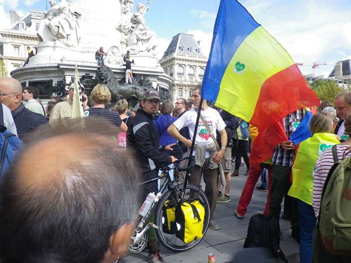 PROTEST pentru istoria omenirii: 400.000 de oameni în stradă la New York. Români la protestele de la Paris și Londra (GALERIE FOTO)