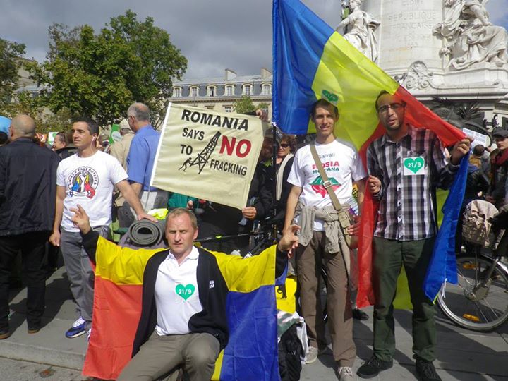 PROTEST pentru istoria omenirii: 400.000 de oameni în stradă la New York. Români la protestele de la Paris și Londra (GALERIE FOTO)