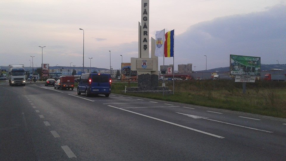 ”Am fost claxonat pe ritmul bătăilor în bidoane de la proteste”. 3.000 de km pe jos către Parlamentul European. Jurnal și galerie FOTO