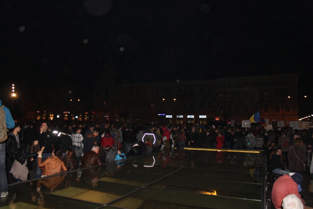 IMPRESIONANT: Peste 10.000 de clujeni la marșul de solidaritate cu diaspora. Galerie FOTO & VIDEO