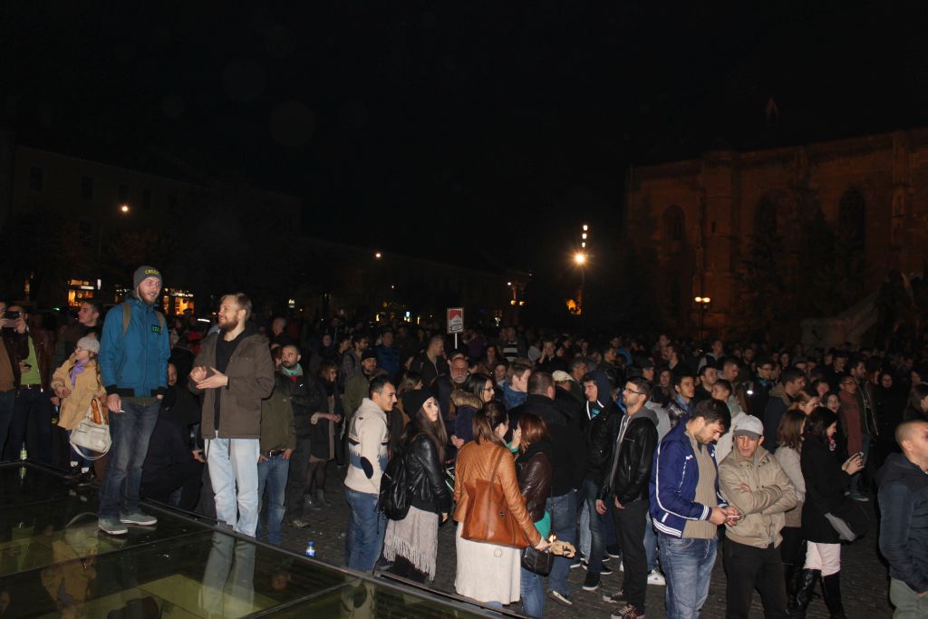 IMPRESIONANT: Peste 10.000 de clujeni la marșul de solidaritate cu diaspora. Galerie FOTO & VIDEO