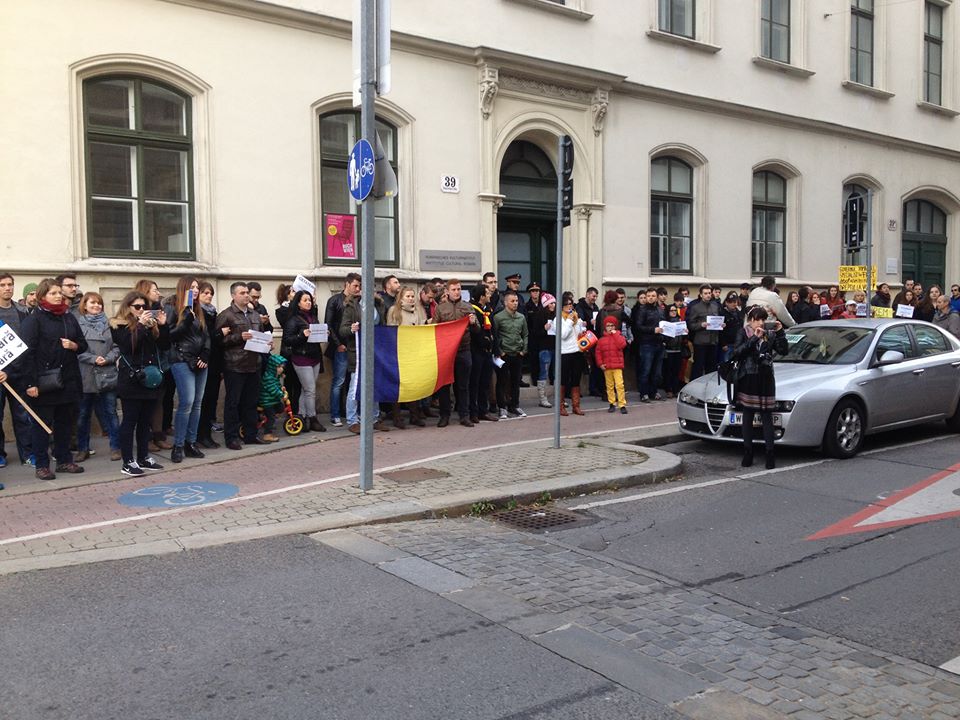 Proteste în diaspora: Paris, Londra, Viena, Berlin, Dublin. Vezi galerie FOTO & VIDEO