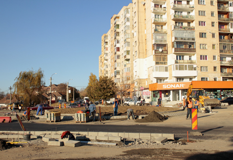 3,6 milioane de euro, „bonus de performanță”. O primărie dă bani nelegali constructorilor „ca să îşi dea silinţa”