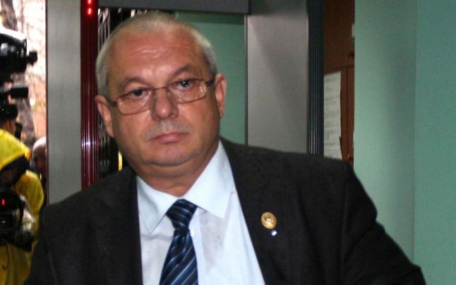 Brașovul rămâne fără parlamentari! Cercetat penal, Ion Diniță este al treilea deputat din județ care părăsește Parlamentul. Alți trei parlamentari brașoveni au probleme cu legea