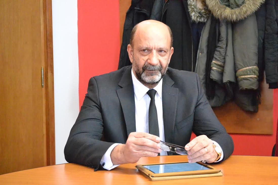 Colegii l-au apărat, el a demisionat. Trimis în judecată pentru fapte de corupţie, deputatul Ion Ochi şi-a dat demisia