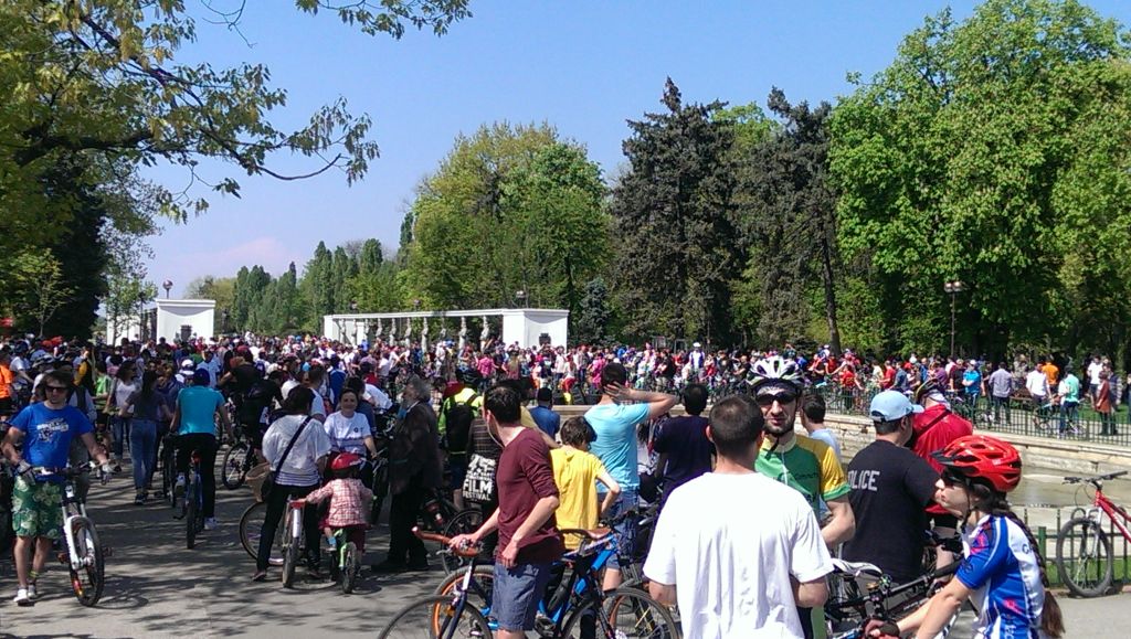 ACUM! Marșul de protest ”Vrem oraș pentru oameni!” (Galerie FOTO)