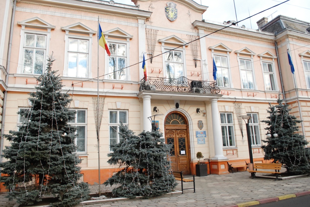 Rădăuți, orașul nimănui. Cum se ”trăiește” într-un oraș care nu are primar, viceprimar, consiliu local și nici măcar un secretar la primărie!