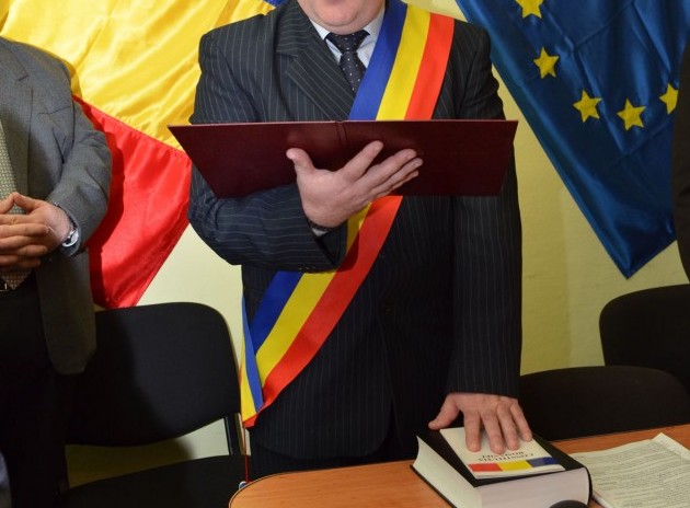 Varianta rapidă şi convenabilă aleasă de guvern a umbrit lucrările la Codul Administrativ. Propuneri pentru primar şi viceprimar