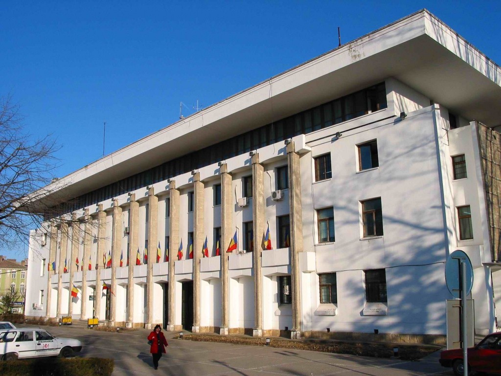 Licitație cu potențial caracter penal la Primăria Constanța. Şi un exemplu similar, demascat de DNA