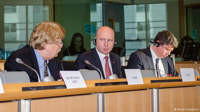 UE, „surprinsă” și „înfiorată” de „fraudele gigantice” și „scandalurile uriașe” de la Chișinău