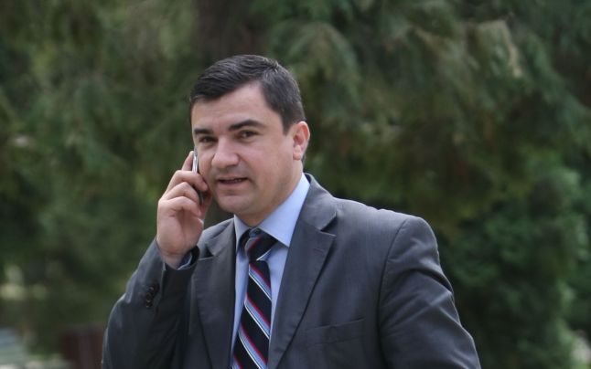 Ca și Iadul, Chirica e pavat cu bune intenții!