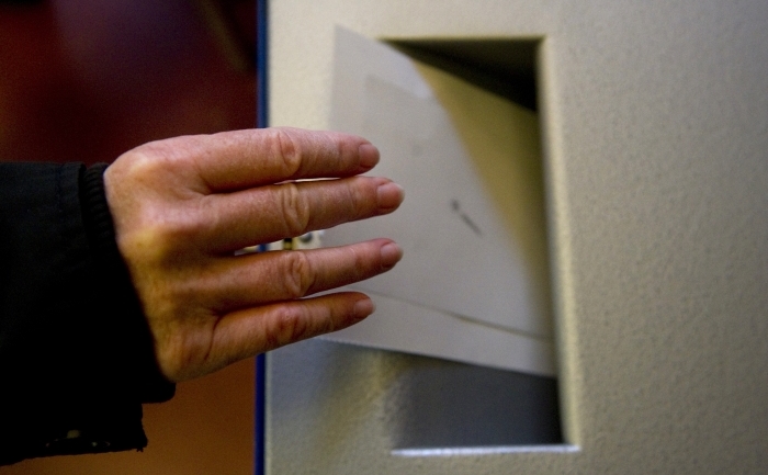 Vot de blam pentru PNL, tehnocrați și președinte…