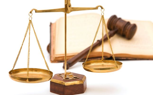 FĂRĂ PRECEDENT! CCR a sesizat Inspecţia judiciară faţă de un judecător care a criticat decizia ei privind Ordonanţa 13 (UPDATE)