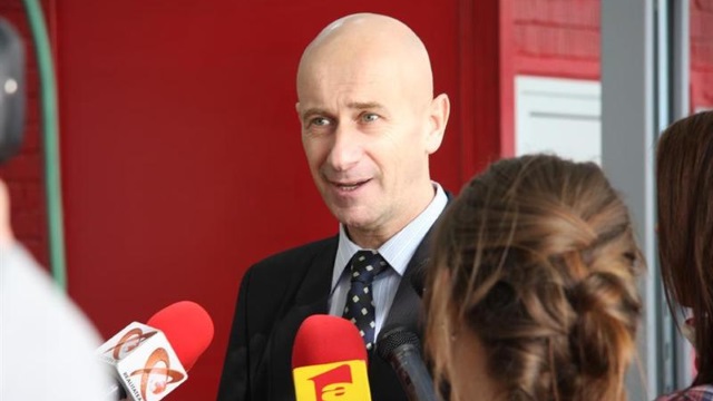 Ad Astra îl întreabă pe ministrul cercetării de ce nu a făcut nimic