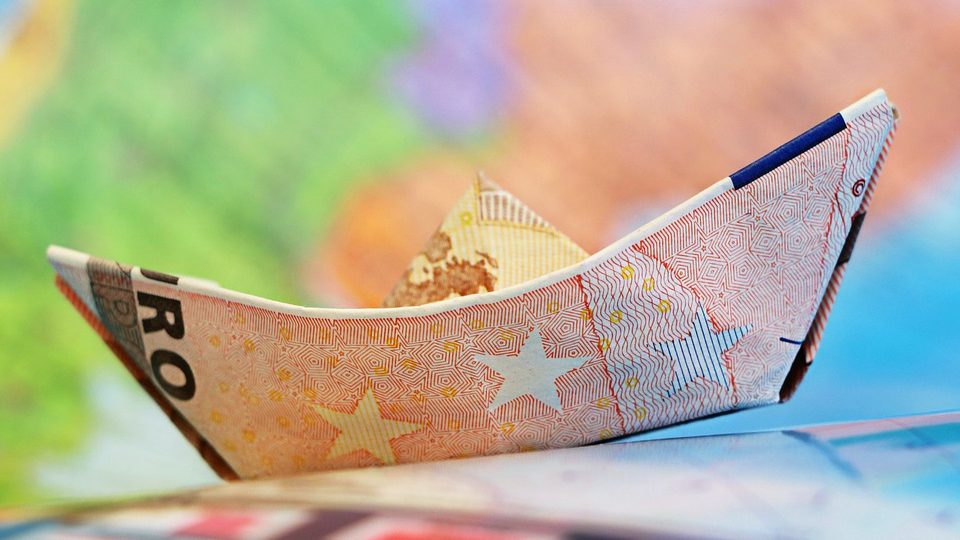 De ce România nu ar trebui să se grăbească să intre în zona Euro