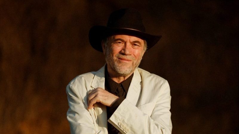 Ficusul în rolul Jupiter! (Jurnal din celulă și ogradă)