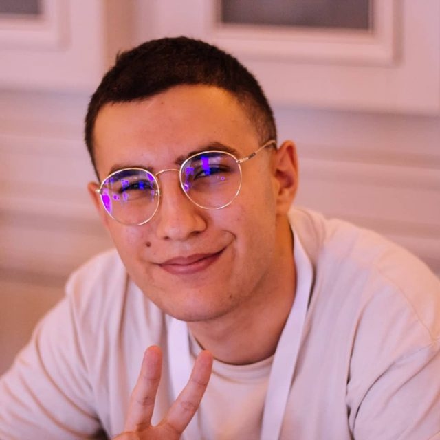 Bursele școlare, doar un vis pentru tinerii din Slobozia