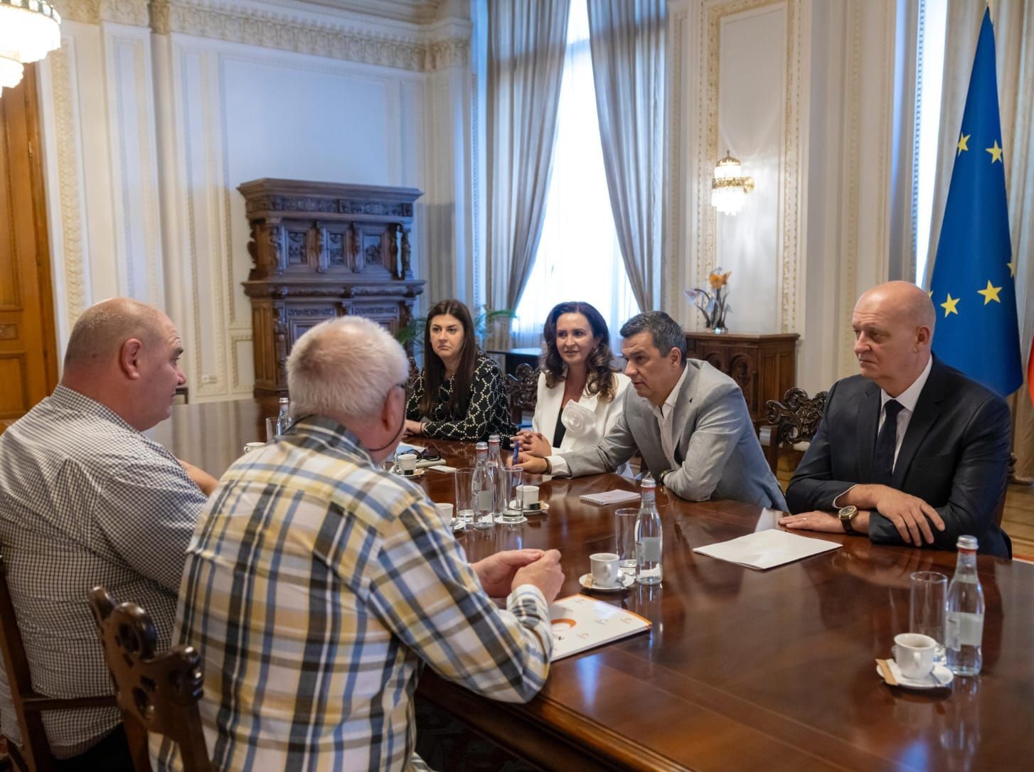 Grindeanu, Intotero, Toma la sediul Euro Sun Mining